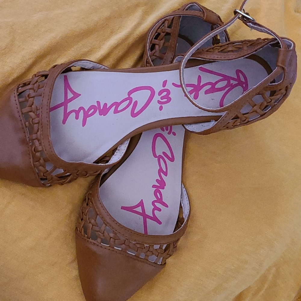 Cute Rock & Candy Spritzy size 6 brown shoes